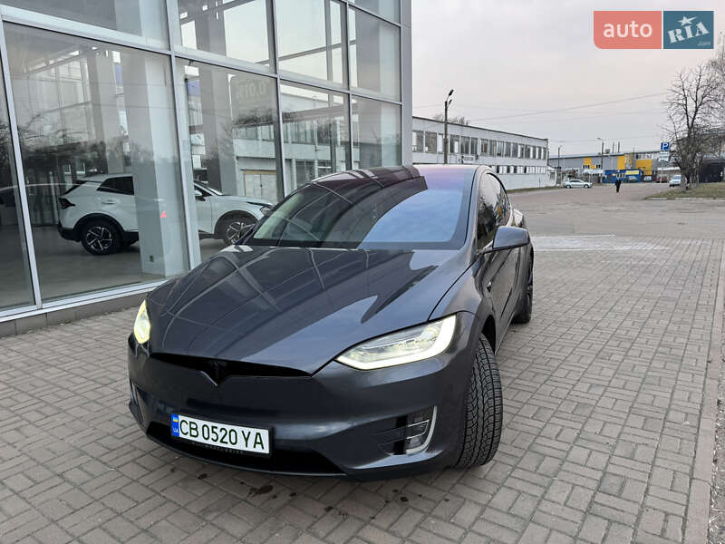 Позашляховик / Кросовер Tesla Model X 2019 в Чернігові