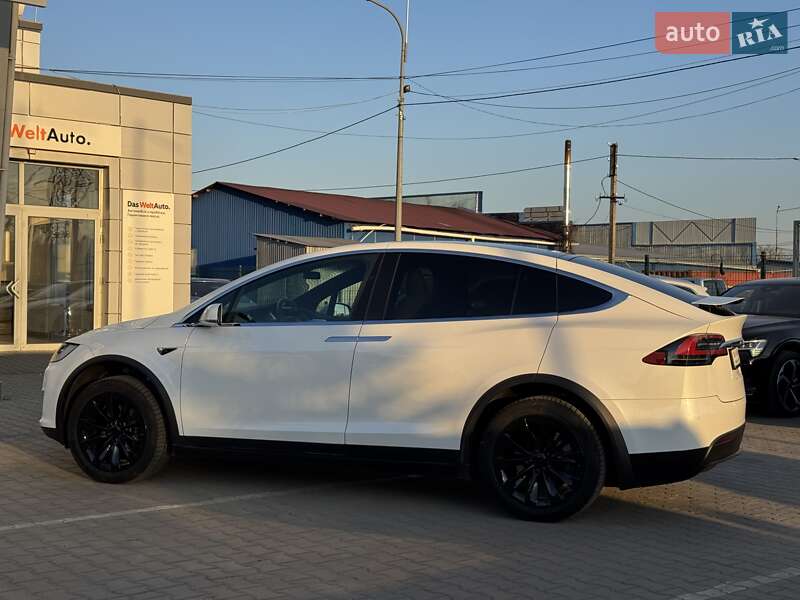 Позашляховик / Кросовер Tesla Model X 2020 в Чернівцях фото 16 Позашляховик / Кросовер Tesla Model X 2020 в Чернівцях