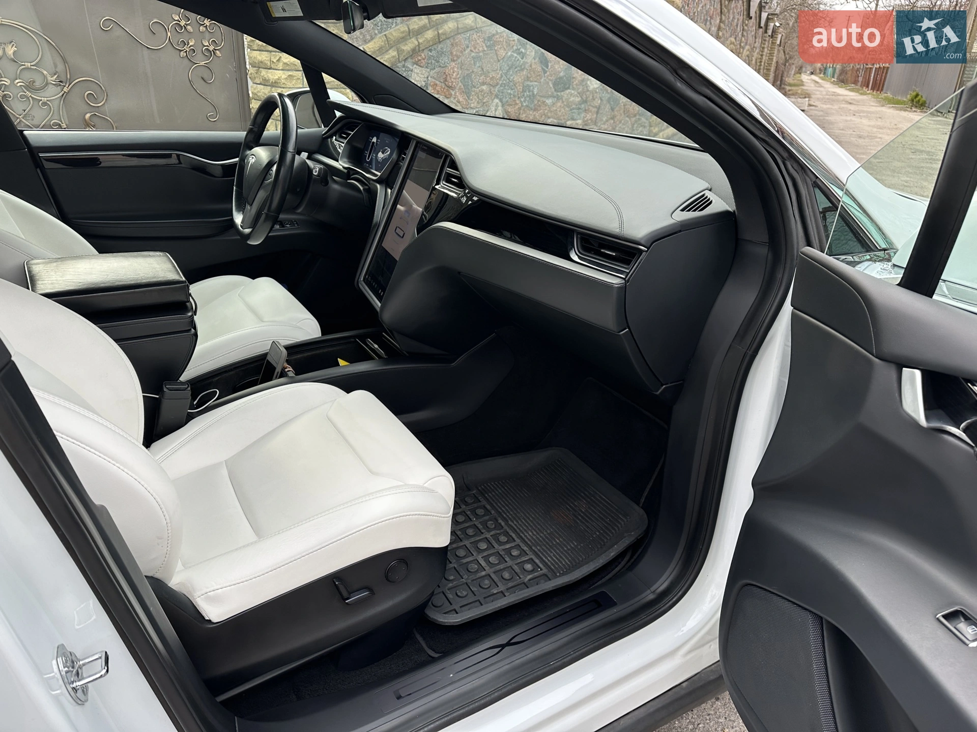 2018 Tesla Model X - мініатюра 39