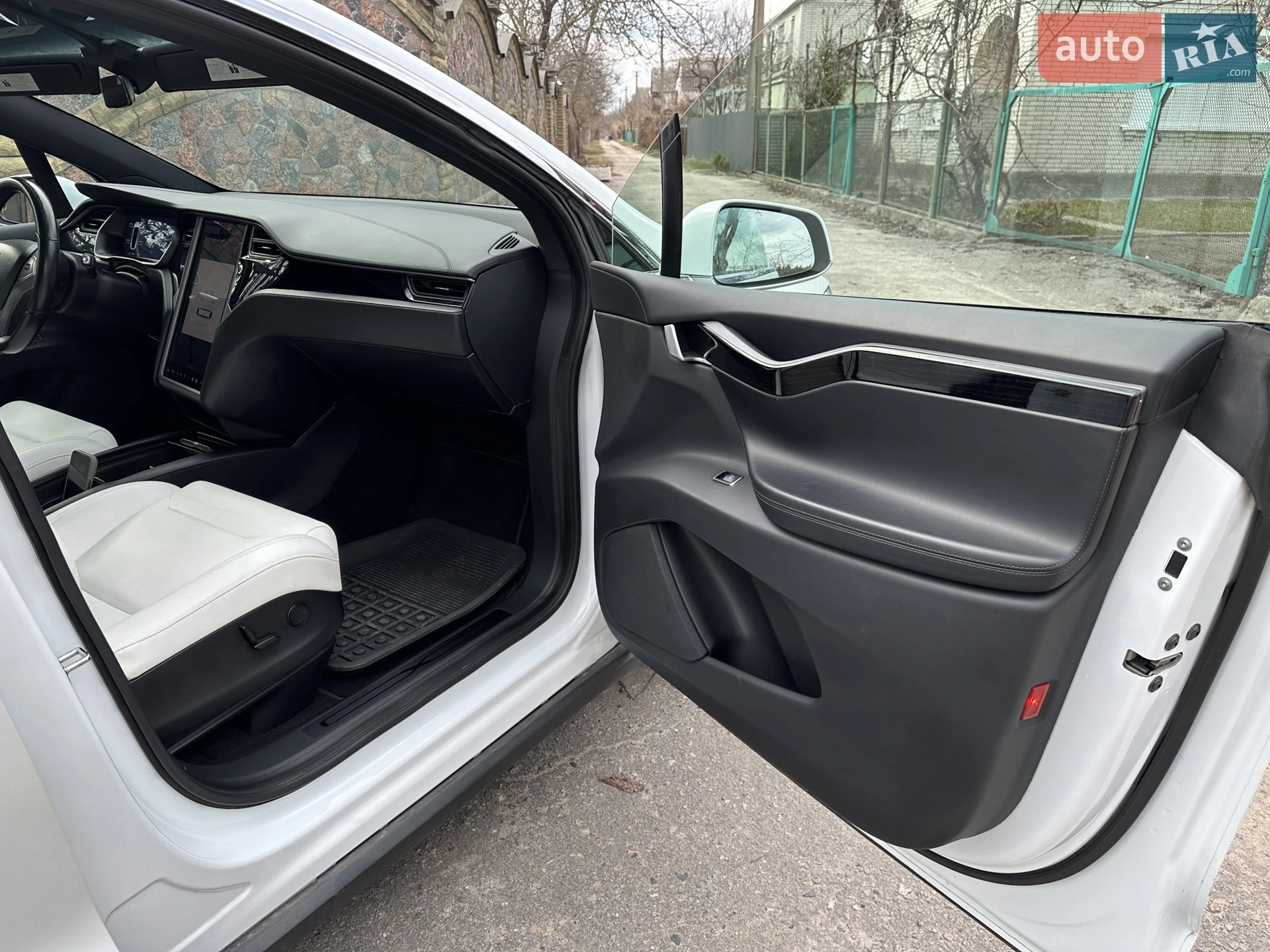 2018 Tesla Model X - мініатюра 40