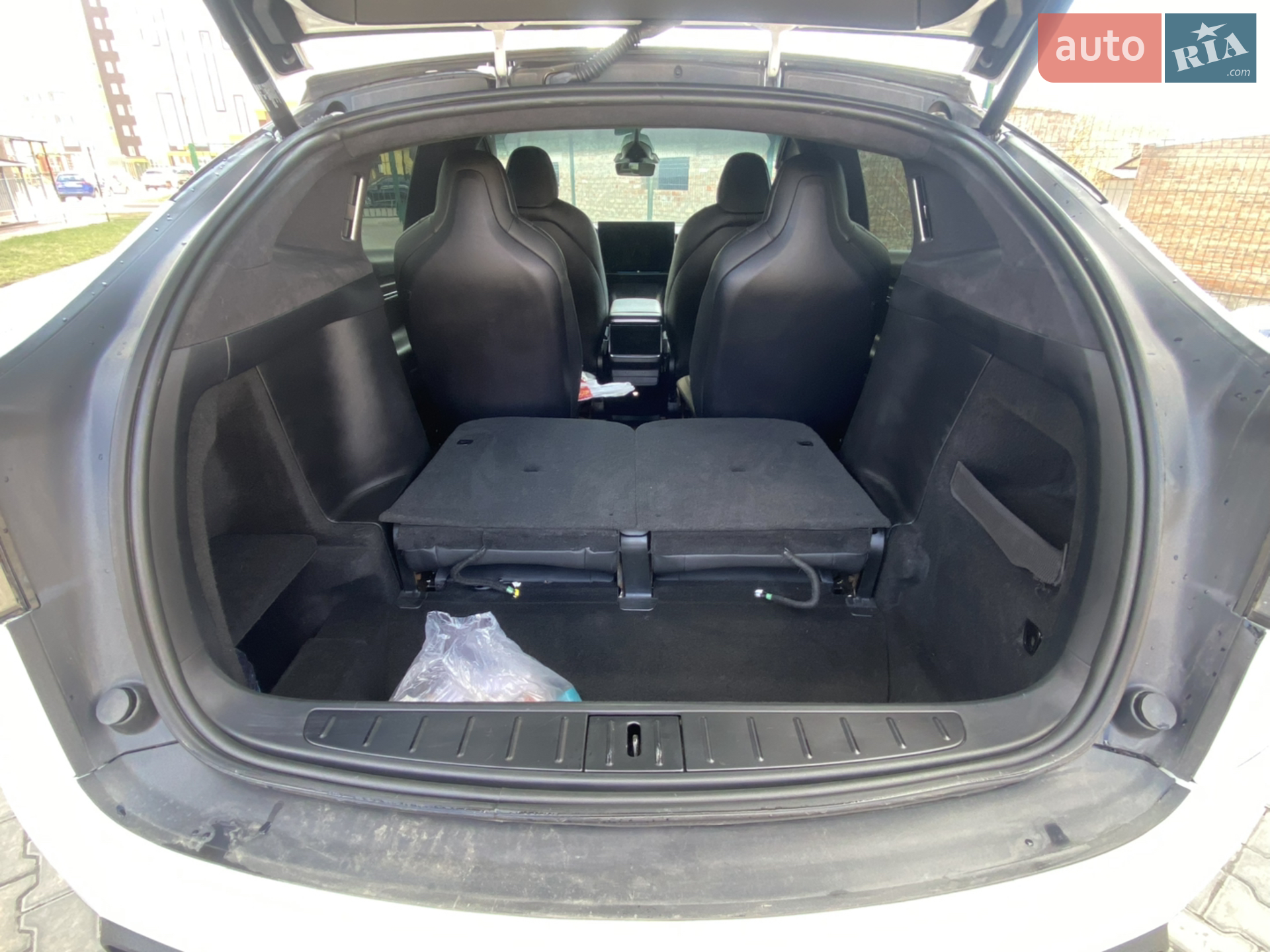2021 Tesla Model X - мініатюра 27