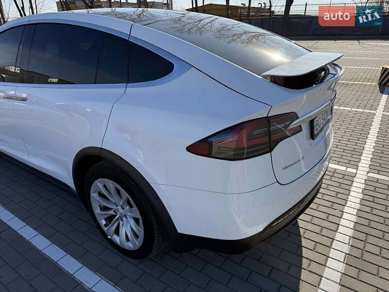Внедорожник / Кроссовер Tesla Model X 2020 в Тернополе