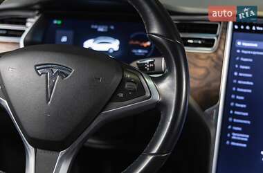 Внедорожник / Кроссовер Tesla Model X 2017 в 