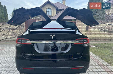 Внедорожник / Кроссовер Tesla Model X 2018 в 