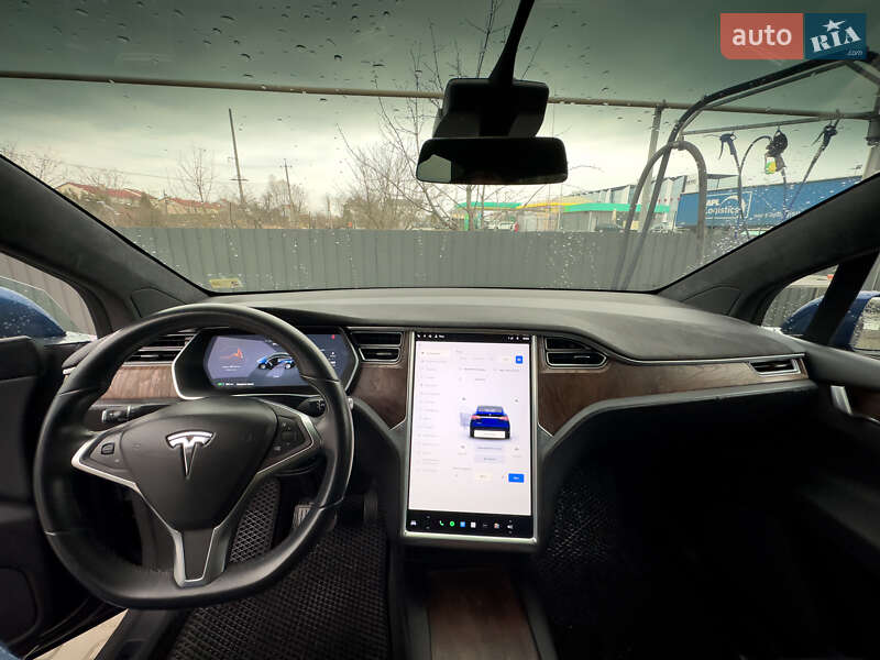 Внедорожник / Кроссовер Tesla Model X 2016 в Львове