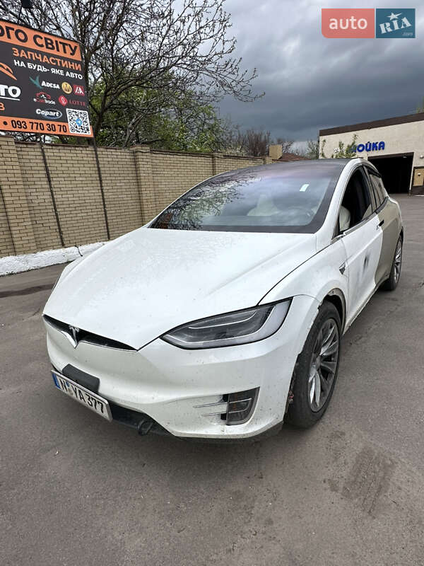 Позашляховик / Кросовер Tesla Model X 2019 в Харкові фото 4 Позашляховик / Кросовер Tesla Model X 2019 в Харкові
