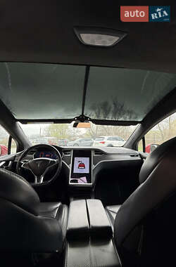Позашляховик / Кросовер Tesla Model X 2016 в 