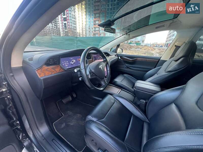 Внедорожник / Кроссовер Tesla Model X 2018 в Киеве