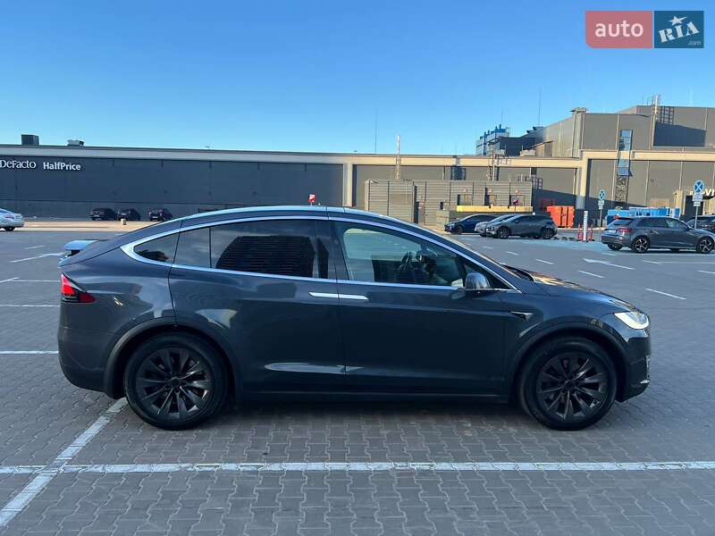Внедорожник / Кроссовер Tesla Model X 2018 в Киеве