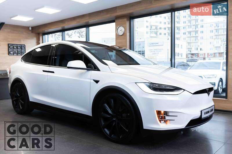 Позашляховик / Кросовер Tesla Model X 2017 в Одесі
