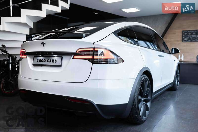Позашляховик / Кросовер Tesla Model X 2017 в Одесі