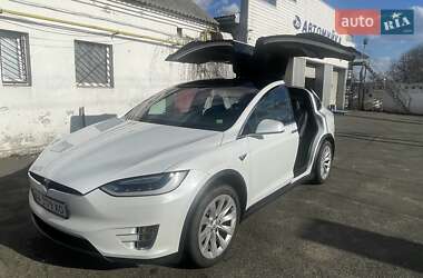 Внедорожник / Кроссовер Tesla Model X 2016 в 