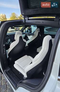 Позашляховик / Кросовер Tesla Model X 2017 в Харкові