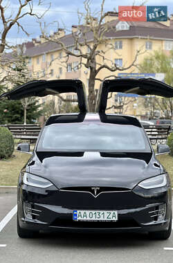 Внедорожник / Кроссовер Tesla Model X 2018 в 
