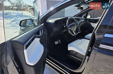 Позашляховик / Кросовер Tesla Model X 2019 в 