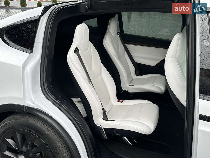 Позашляховик / Кросовер Tesla Model X 2022 в Чернівцях фото 21 Позашляховик / Кросовер Tesla Model X 2022 в Чернівцях