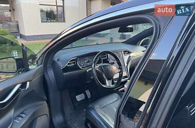 Внедорожник / Кроссовер Tesla Model X 2017 в 