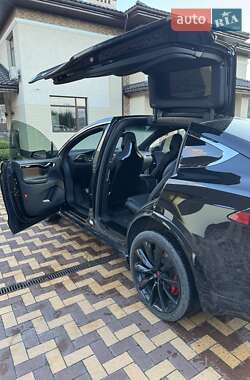 Внедорожник / Кроссовер Tesla Model X 2017 в 