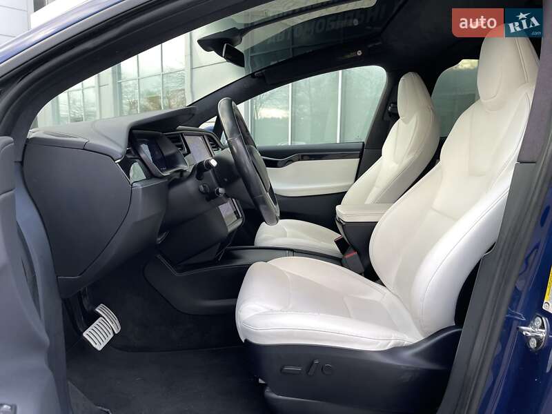 Внедорожник / Кроссовер Tesla Model X 2019 в Киеве
