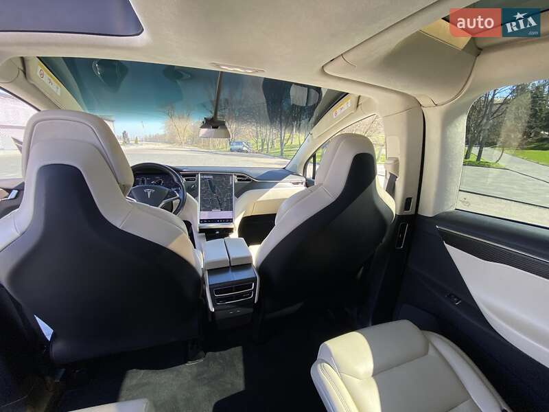 Внедорожник / Кроссовер Tesla Model X 2018 в Кременчуге фото 20 Внедорожник / Кроссовер Tesla Model X 2018 в Кременчуге