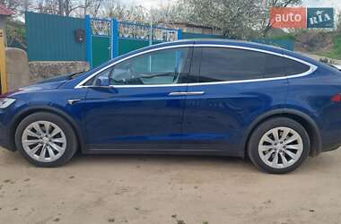 Внедорожник / Кроссовер Tesla Model X 2016 в 