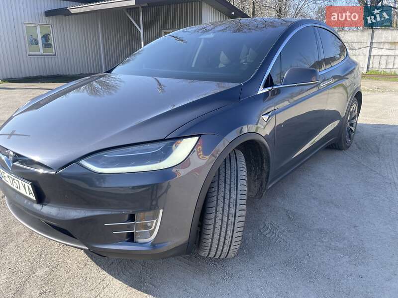 Внедорожник / Кроссовер Tesla Model X 2016 в 