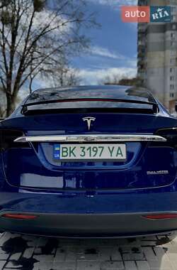 Внедорожник / Кроссовер Tesla Model X 2018 в 
