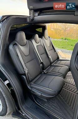 Внедорожник / Кроссовер Tesla Model X 2019 в Львове