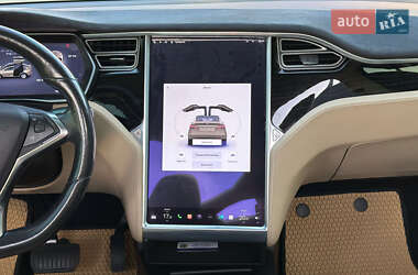 Внедорожник / Кроссовер Tesla Model X 2016 в 