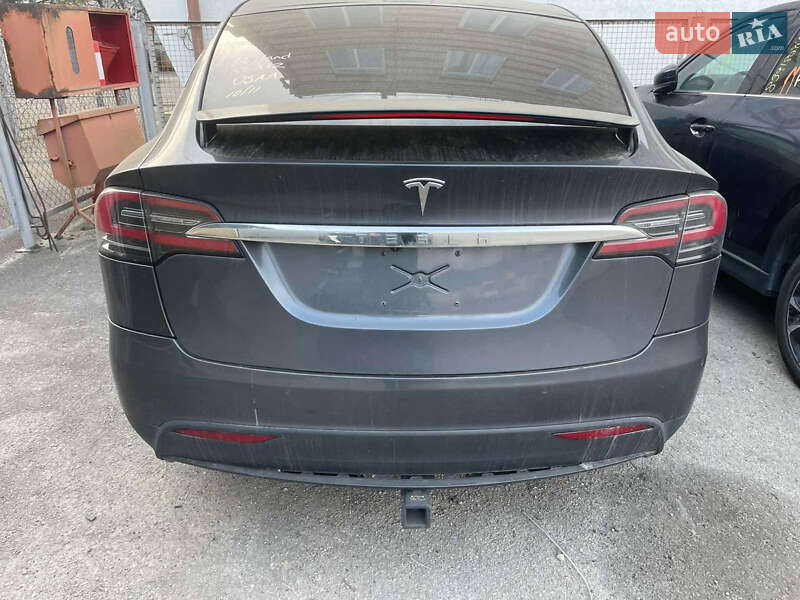 Позашляховик / Кросовер Tesla Model X 2020 в Дніпрі