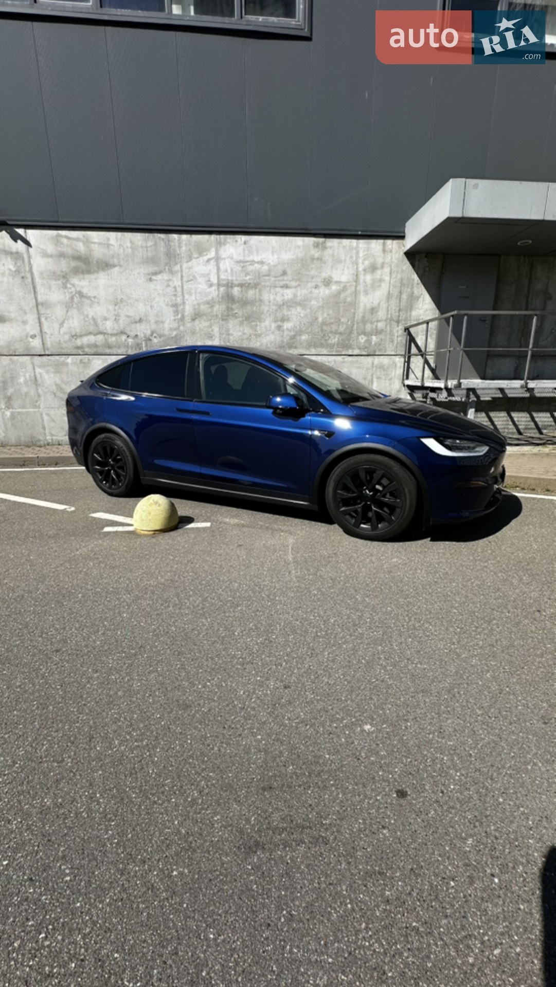 2022 Tesla Model X - мініатюра 5