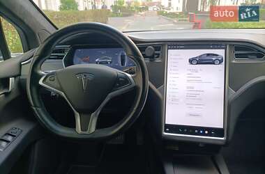 Внедорожник / Кроссовер Tesla Model X 2017 в 