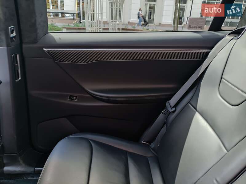 Позашляховик / Кросовер Tesla Model X 2017 в Києві фото 21 Позашляховик / Кросовер Tesla Model X 2017 в Києві