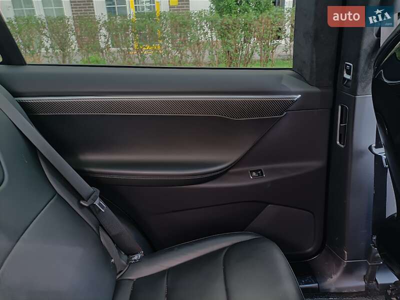 Позашляховик / Кросовер Tesla Model X 2017 в Києві фото 22 Позашляховик / Кросовер Tesla Model X 2017 в Києві