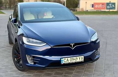 Позашляховик / Кросовер Tesla Model X 2017 в 