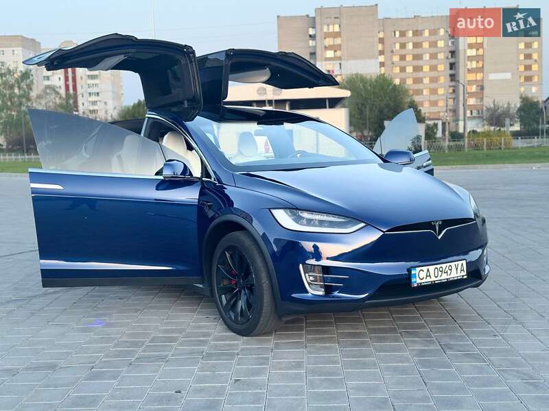 Позашляховик / Кросовер Tesla Model X 2017 в Черкасах
