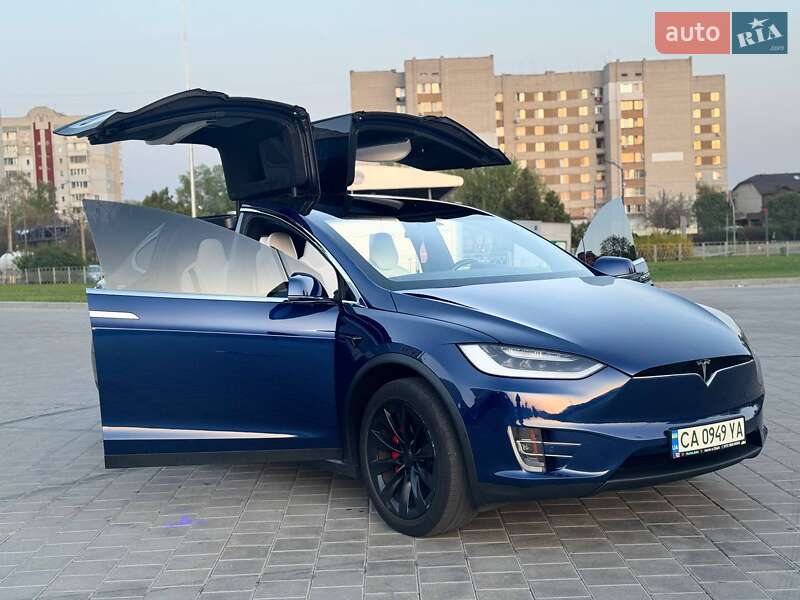 Позашляховик / Кросовер Tesla Model X 2017 в Черкасах