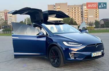 Позашляховик / Кросовер Tesla Model X 2017 в 