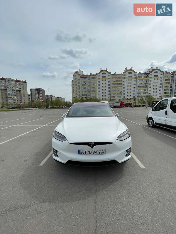 Внедорожник / Кроссовер Tesla Model X 2019 в Ивано-Франковске