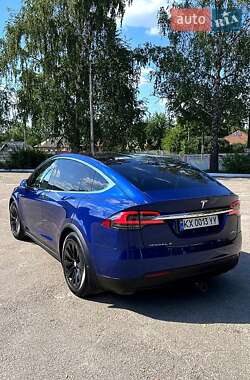 Позашляховик / Кросовер Tesla Model X 2016 в 