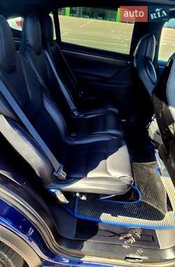 Внедорожник / Кроссовер Tesla Model X 2016 в 