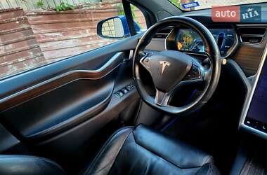 Внедорожник / Кроссовер Tesla Model X 2016 в 