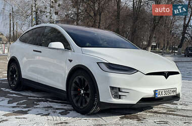 Внедорожник / Кроссовер Tesla Model X 2015 в 