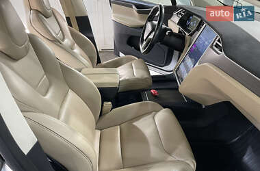 Внедорожник / Кроссовер Tesla Model X 2016 в 