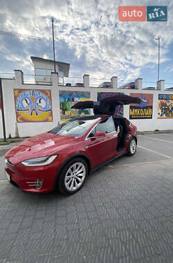 Позашляховик / Кросовер Tesla Model X 2019 в 