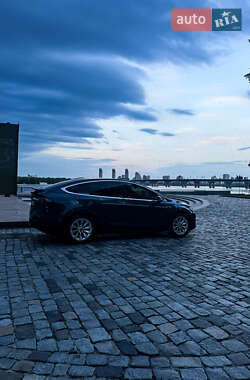 Внедорожник / Кроссовер Tesla Model X 2017 в Киеве