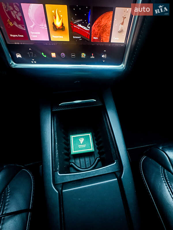 Внедорожник / Кроссовер Tesla Model X 2017 в Киеве