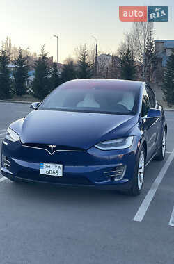 Внедорожник / Кроссовер Tesla Model X 2016 в 