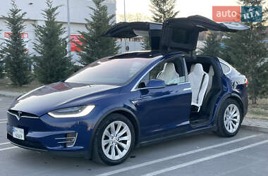 Внедорожник / Кроссовер Tesla Model X 2016 в 