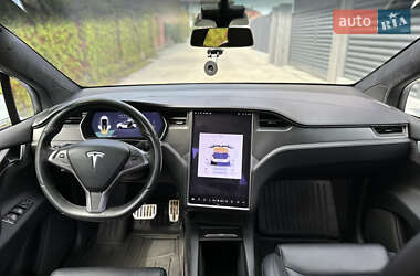 Позашляховик / Кросовер Tesla Model X 2020 в 